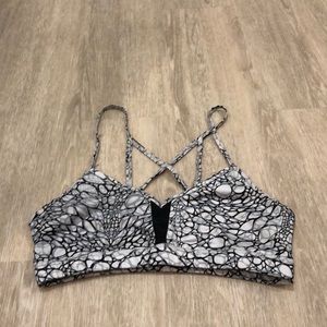 Alo Strappy Black and White Sports Bra | Size M